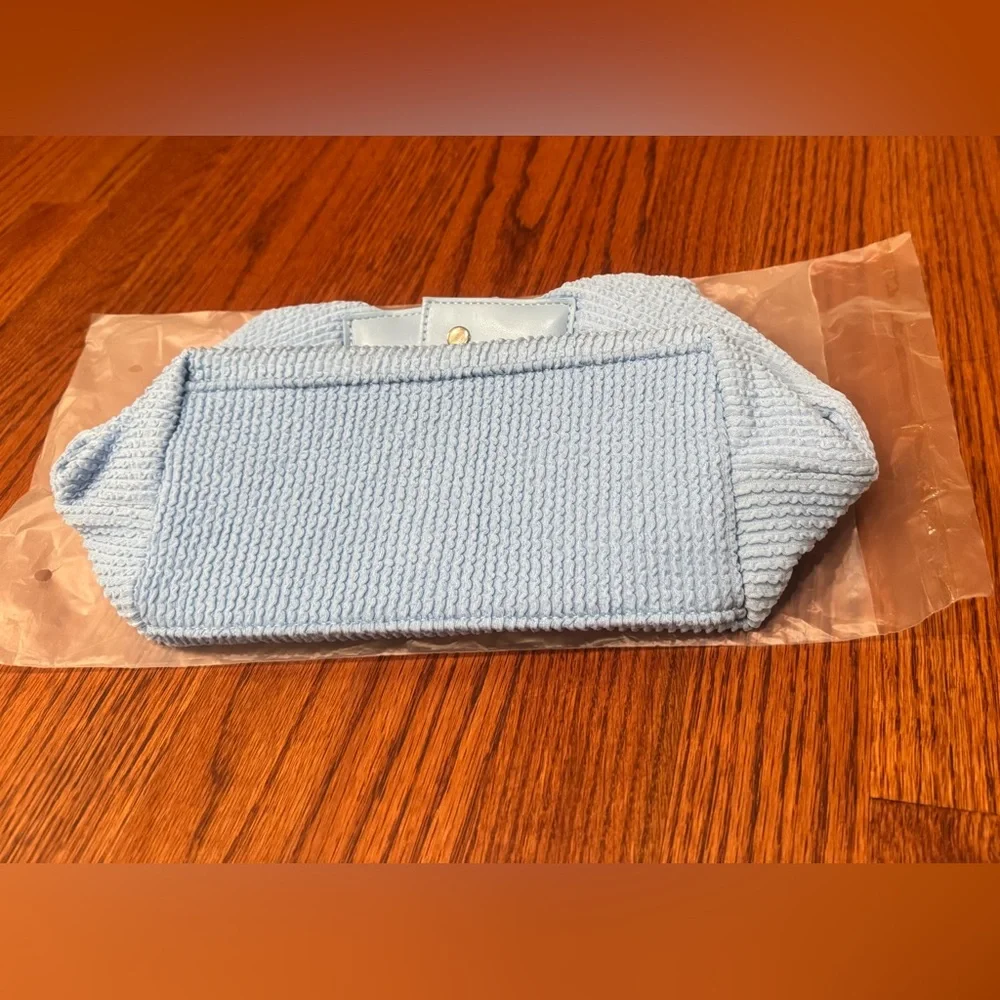 NEW Kate Spade New York Blue Cosmetic Pouch NEW in bag